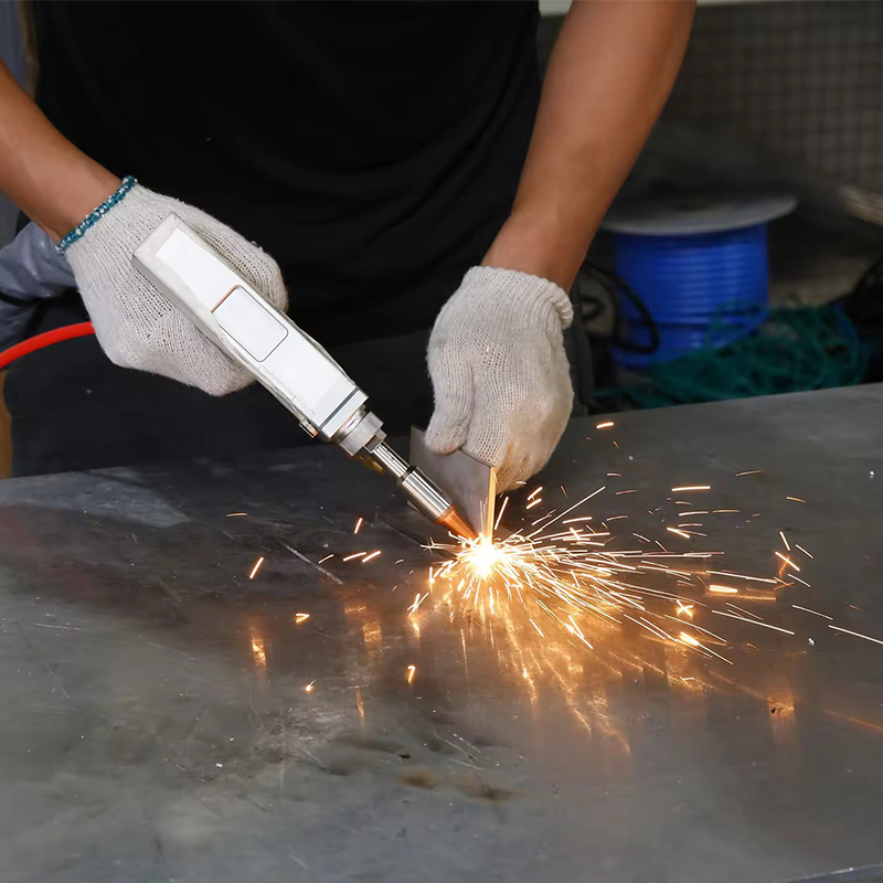 다기능 3 in 1 휴대용 연속 레이저 용접기 (가스탱 - Handheld Laser Welding Machine 리뷰 및 가격